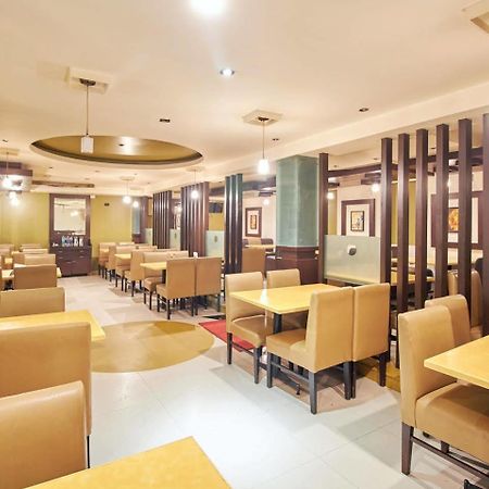 Hotel Chalukya Бангалор Экстерьер фото