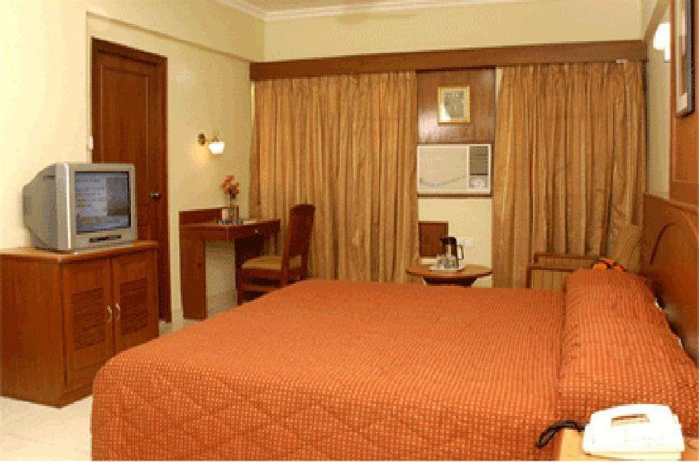 Hotel Chalukya Бангалор Экстерьер фото